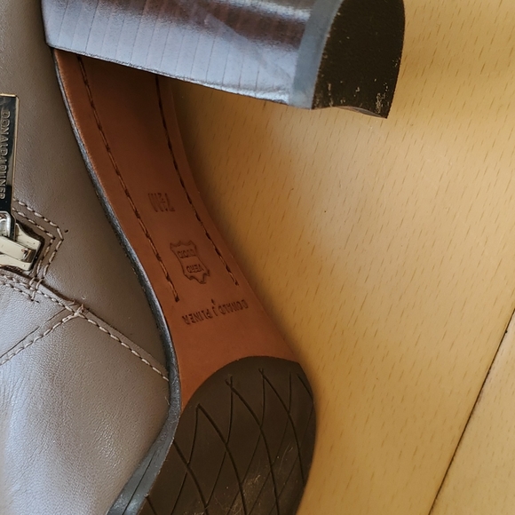 Over the knee boots size 7.5 M - Picture 6 of 9